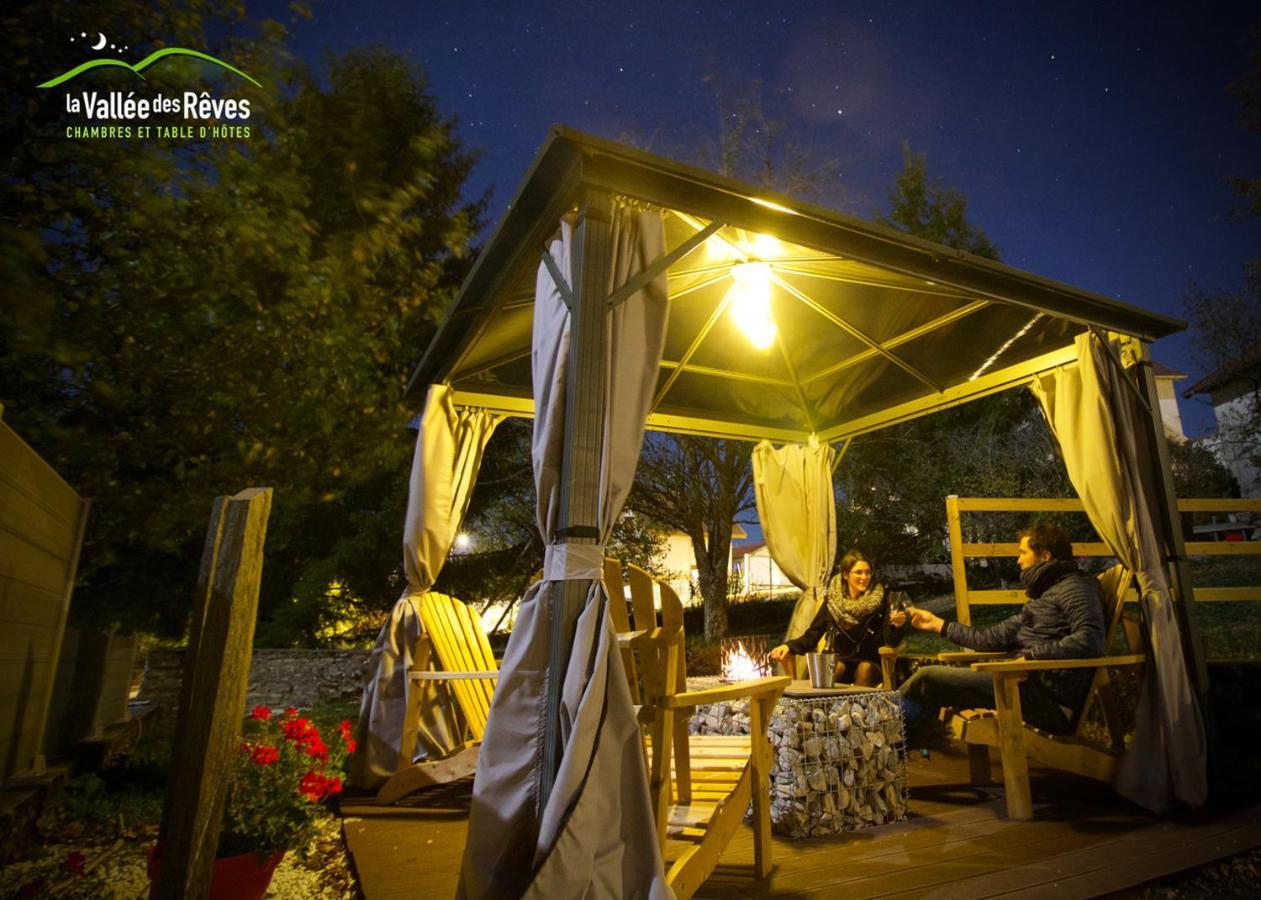 Maison D'Hotes & Spa La Vallee Des Reves Nods 外观 照片