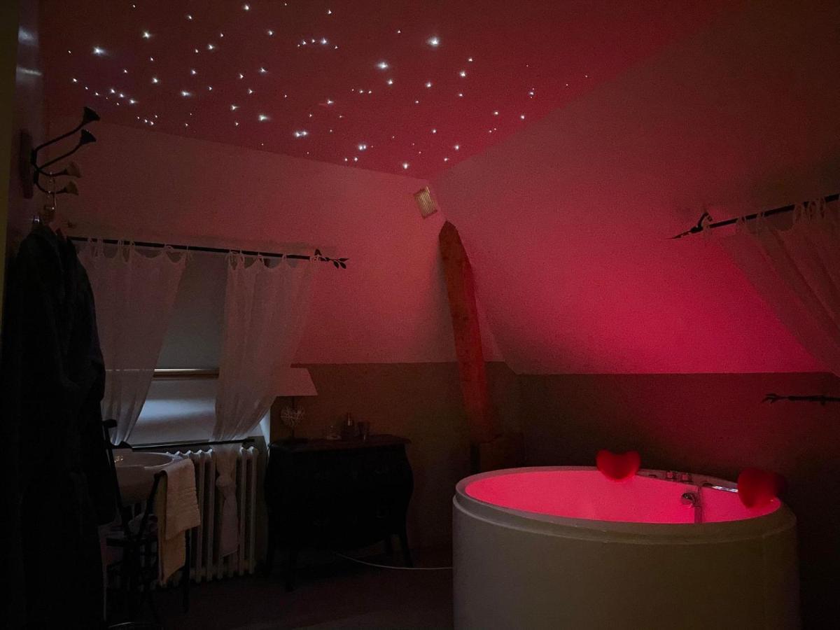 Maison D'Hotes & Spa La Vallee Des Reves Nods 外观 照片